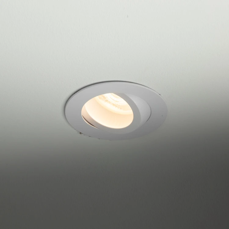 10572_AURA_WHITE_B.jpg